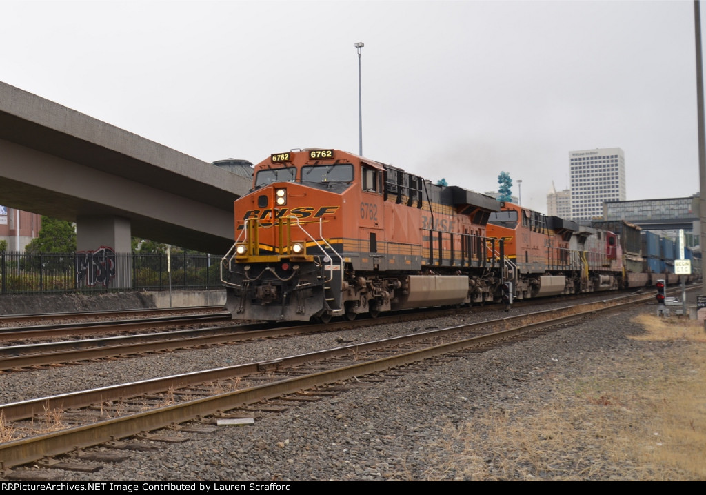 BNSF 6762 N/B